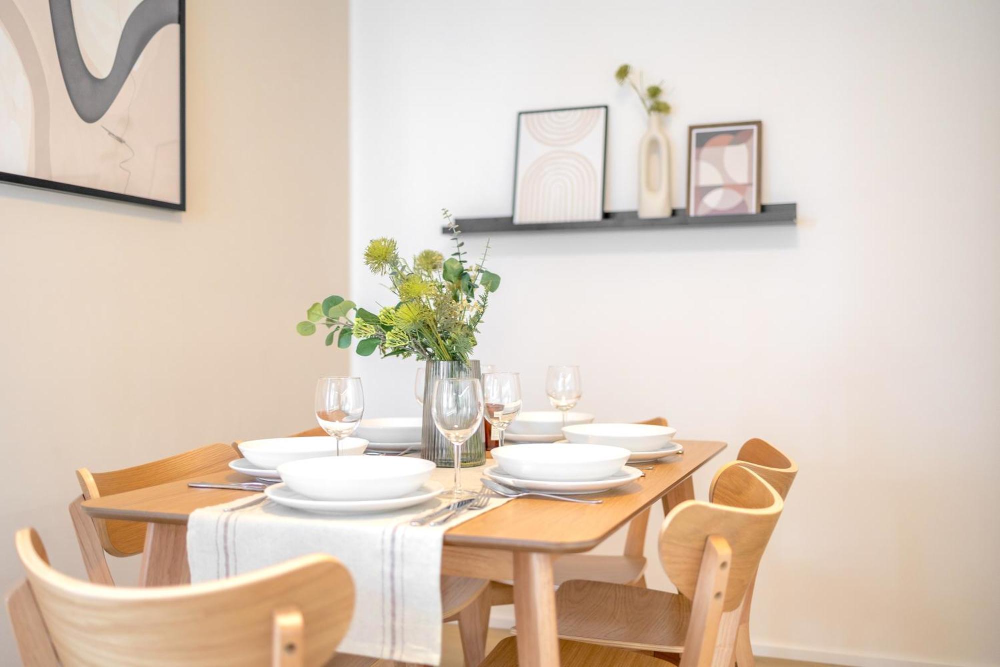 דירות Bright 2Br - 7Th Floor, Balcony, Free Parking By Gravity פראג מראה חיצוני תמונה