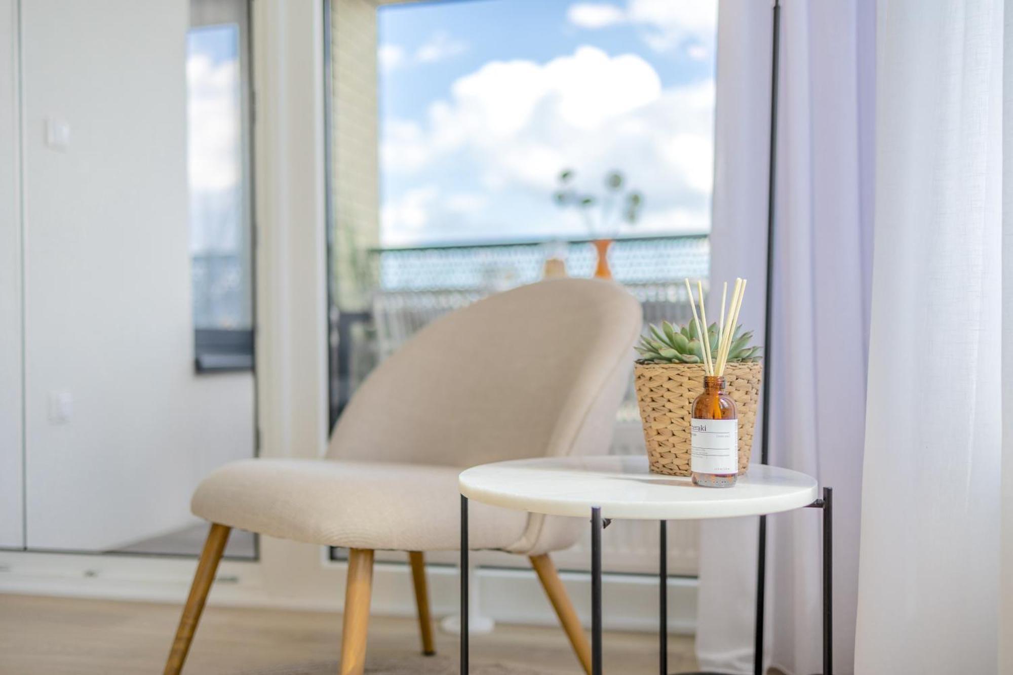 דירות Bright 2Br - 7Th Floor, Balcony, Free Parking By Gravity פראג מראה חיצוני תמונה