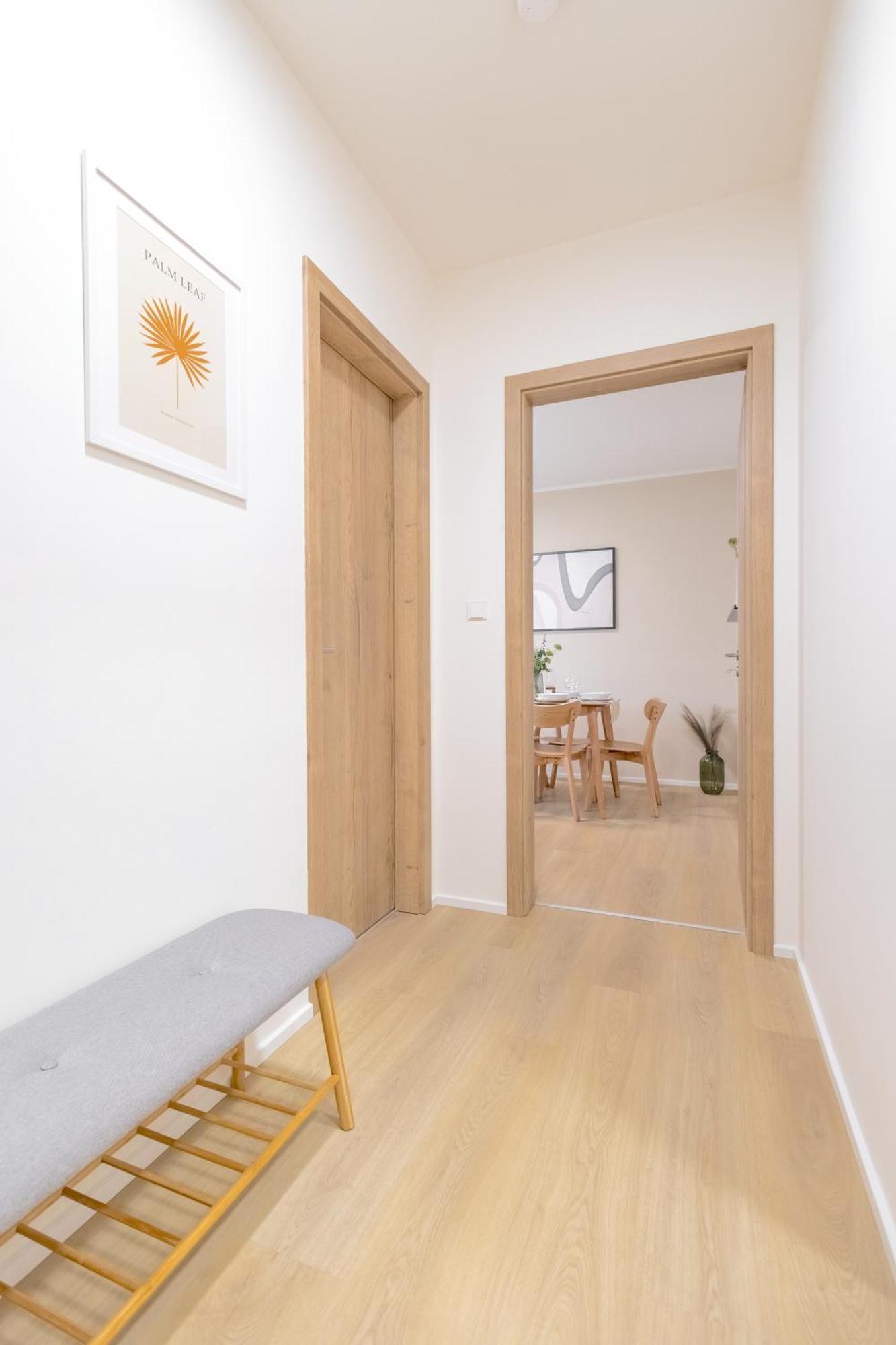דירות Bright 2Br - 7Th Floor, Balcony, Free Parking By Gravity פראג מראה חיצוני תמונה