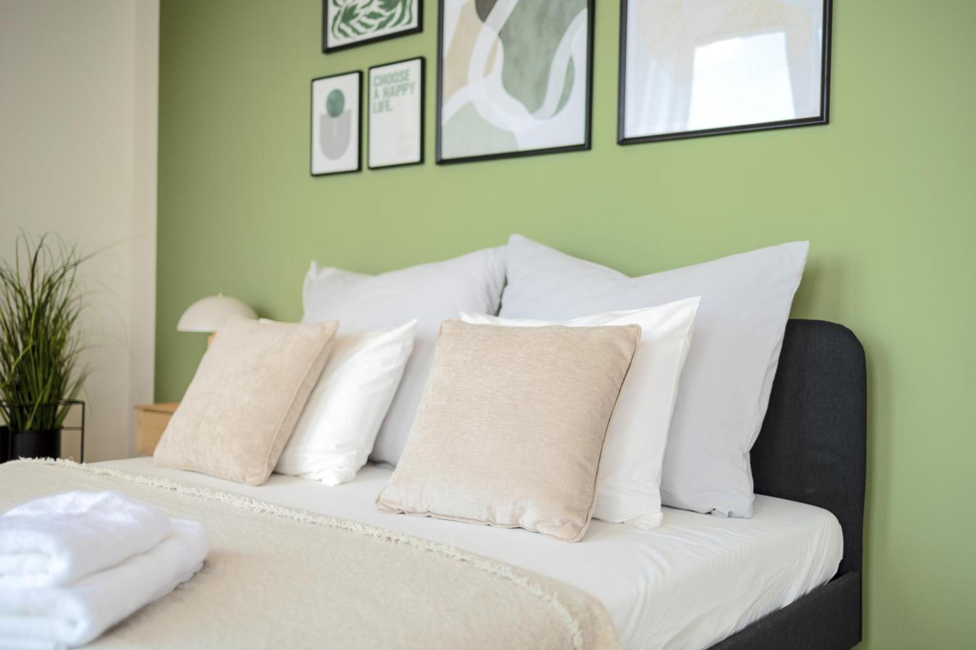 דירות Bright 2Br - 7Th Floor, Balcony, Free Parking By Gravity פראג מראה חיצוני תמונה