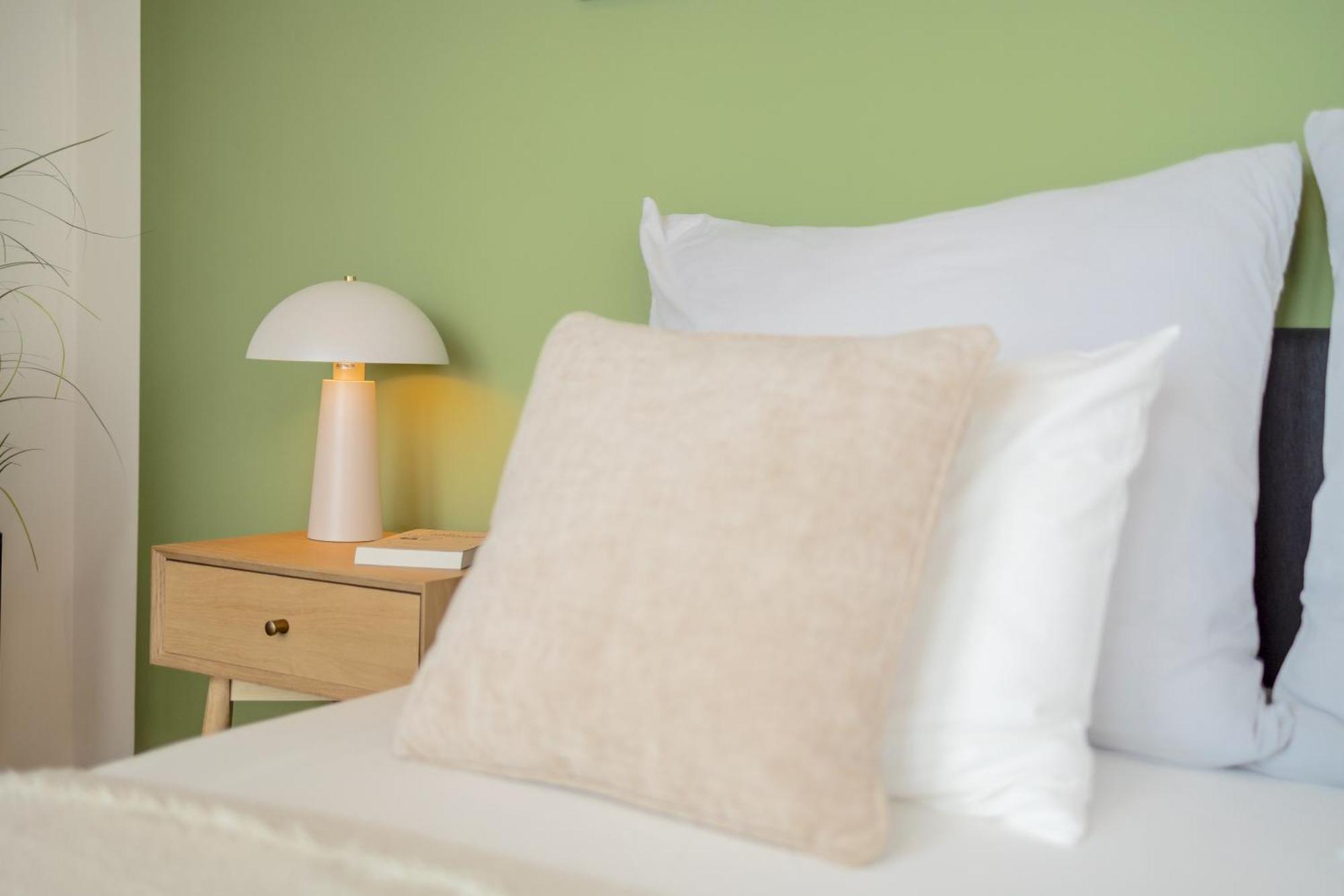 דירות Bright 2Br - 7Th Floor, Balcony, Free Parking By Gravity פראג מראה חיצוני תמונה